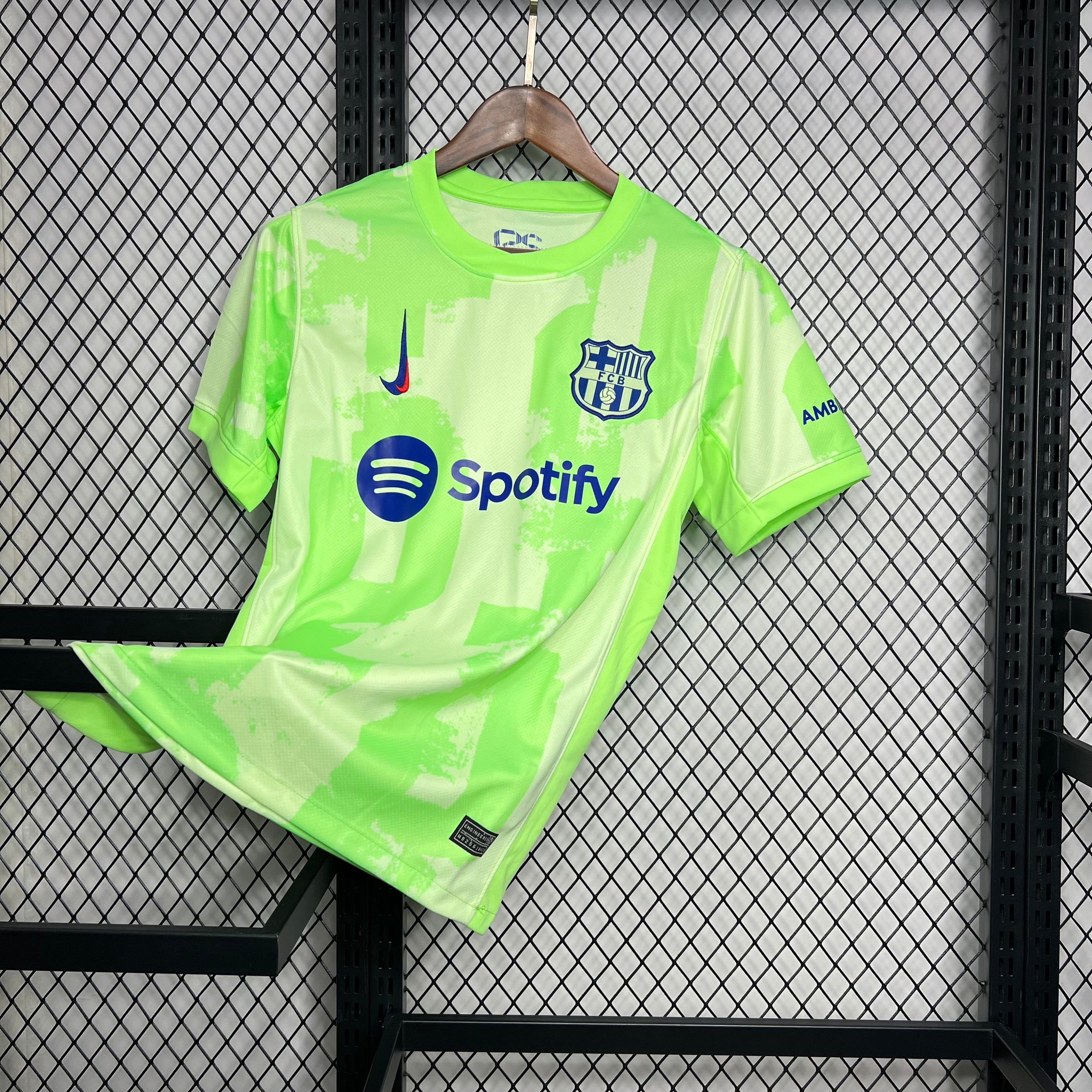 24/25 Maillot Third du FC BARCELONE Vert/Jaune Maillot du Monde