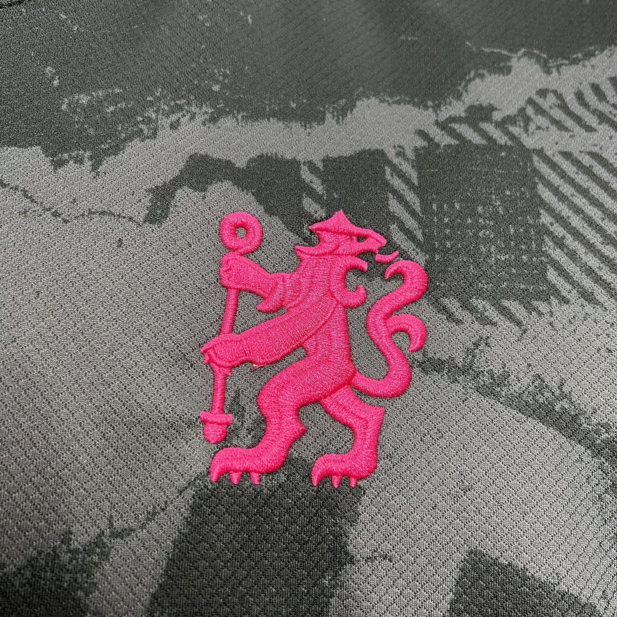 24/25 Maillot Third de CHELSEA Rose/Noir - Maillot du Monde