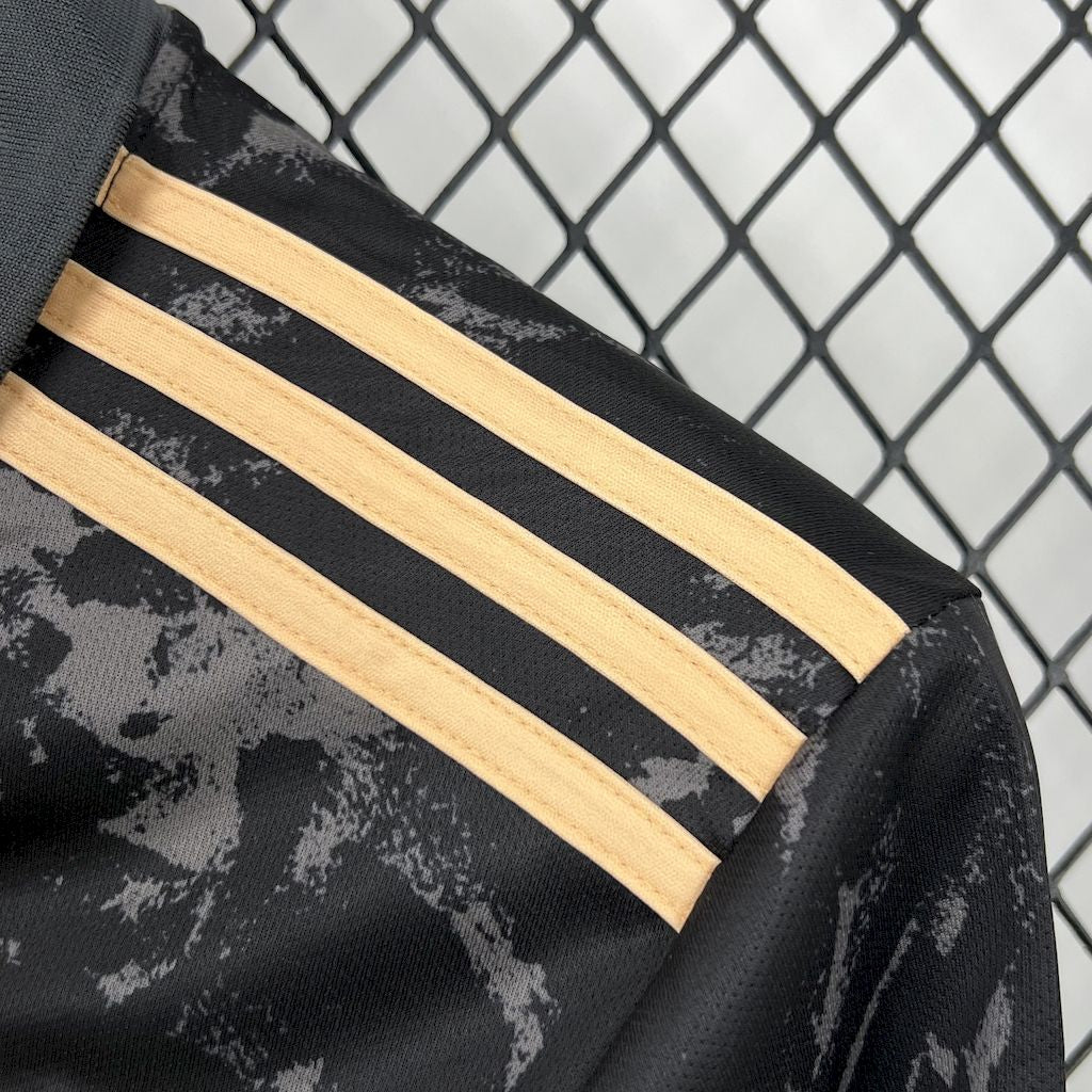 25/26 Maillot AJAX Noir/Gold Edition STONE ISLAND - Maillot du Monde