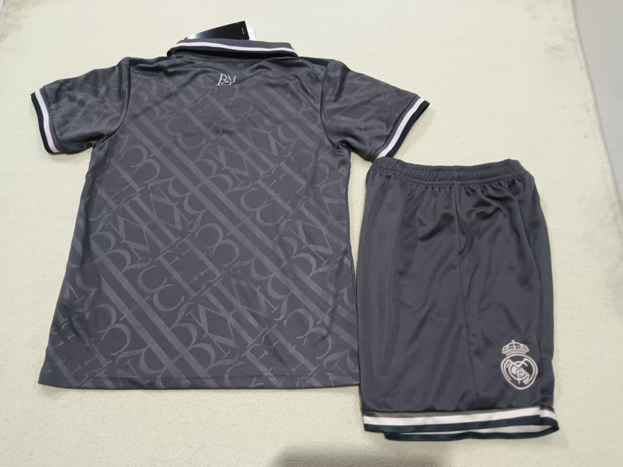 MAILLOT ENFANT REAL MADRID THIRD 2024/2025 - Maillot du Monde