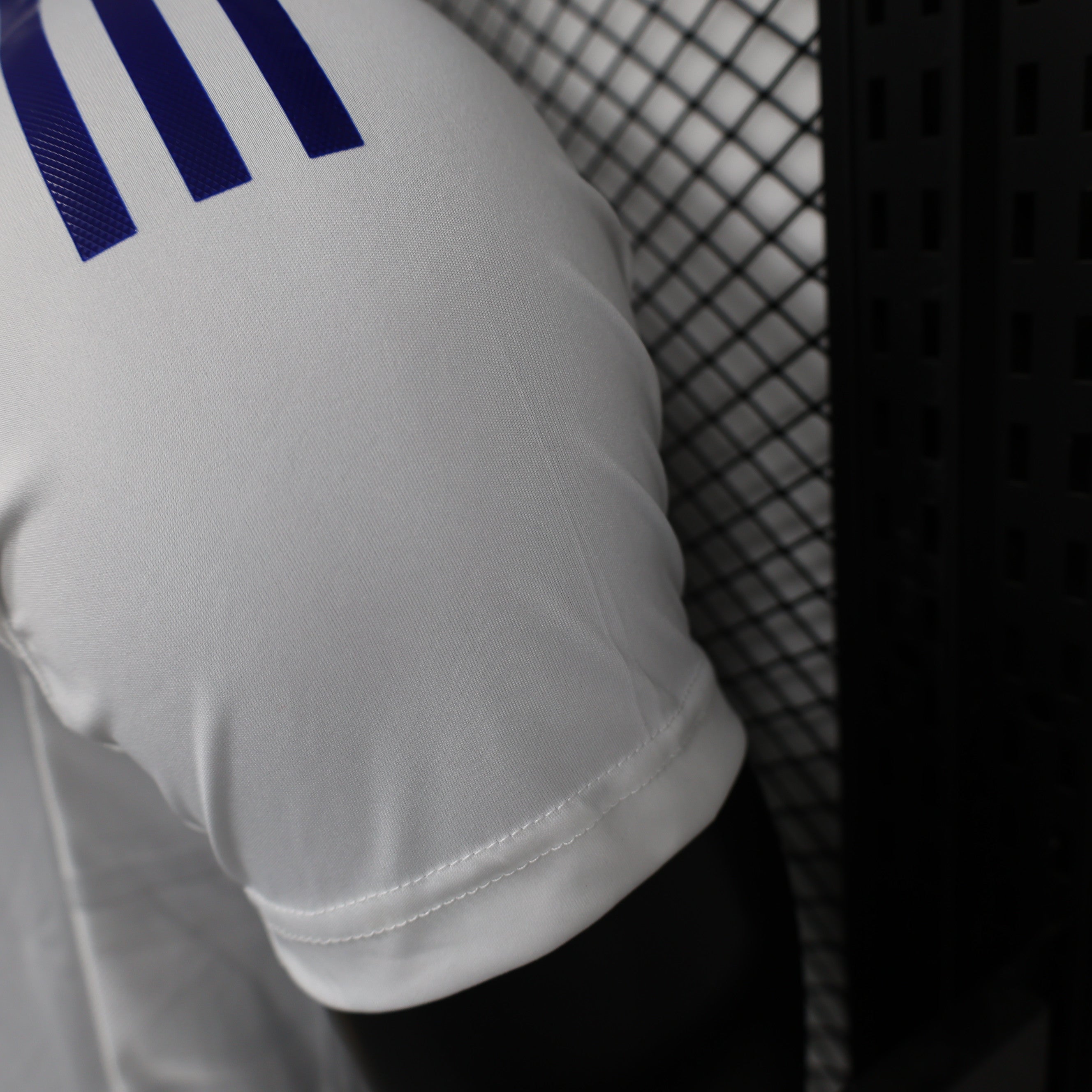 MAILLOT OLYMPIQUE LYONNAIS DOMICILE 2024/2025 - Maillot du Monde