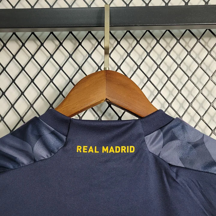 MAILLOT ENFANT REAL MADRID EXTÉRIEUR 2023/2024 - Maillot du Monde