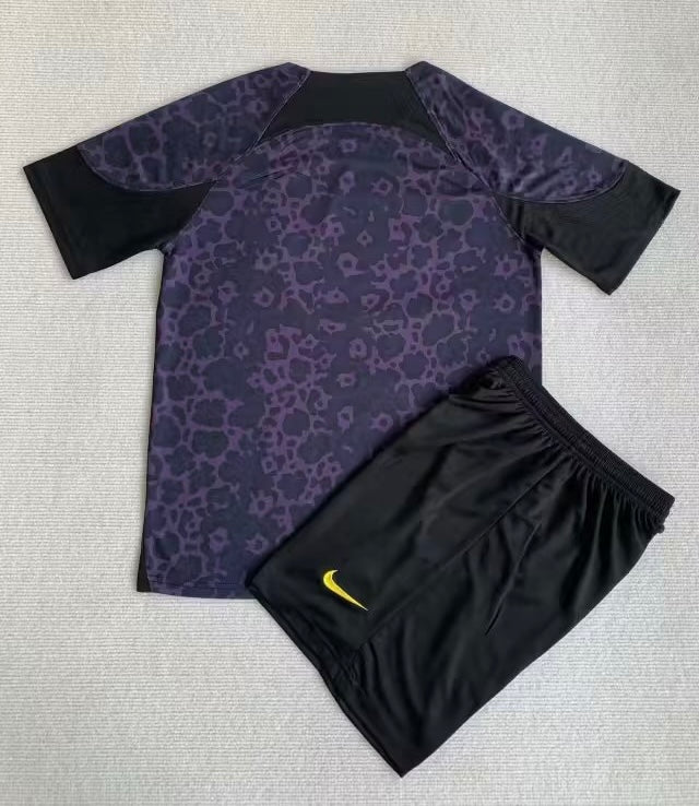22/23 Ensemble d’entraînement BRÉSIL Noir/Jaune - Maillot du Monde