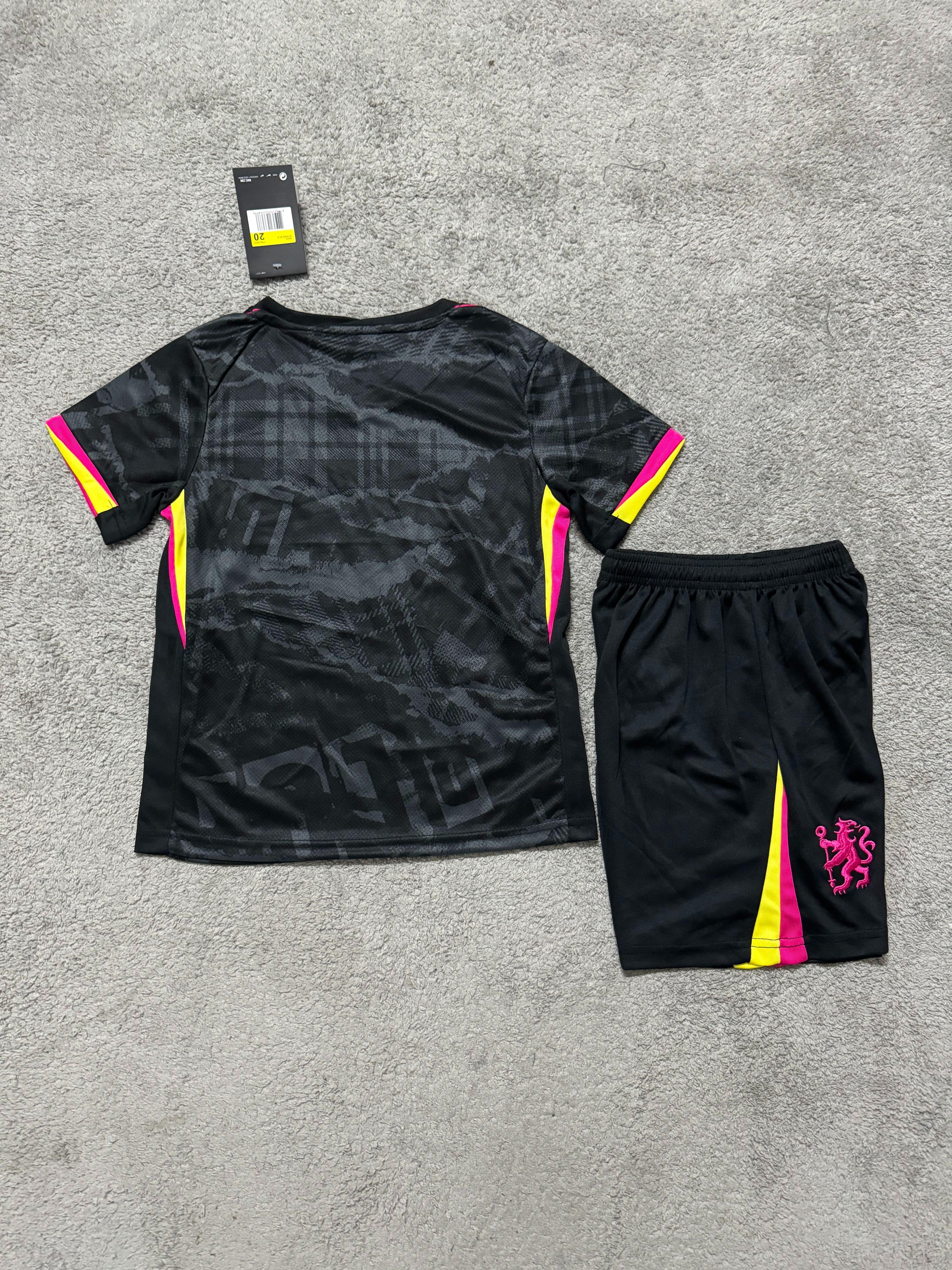 Ensemble chelsea rose/noir/jaune 24/25 - Maillot du Monde