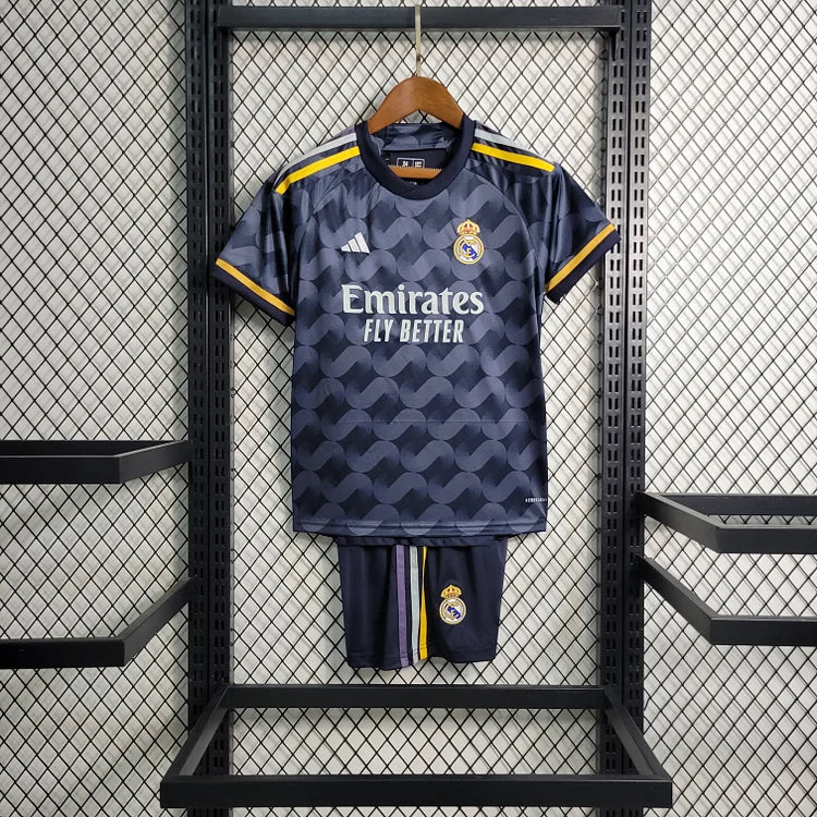 MAILLOT ENFANT REAL MADRID EXTÉRIEUR 2023/2024 - Maillot du Monde